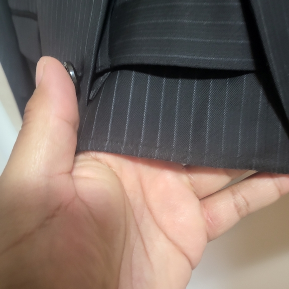 Suit ( white pin stripe ) Pants Are A 40W And They Arent Hemmed. - Picture 5 of 5